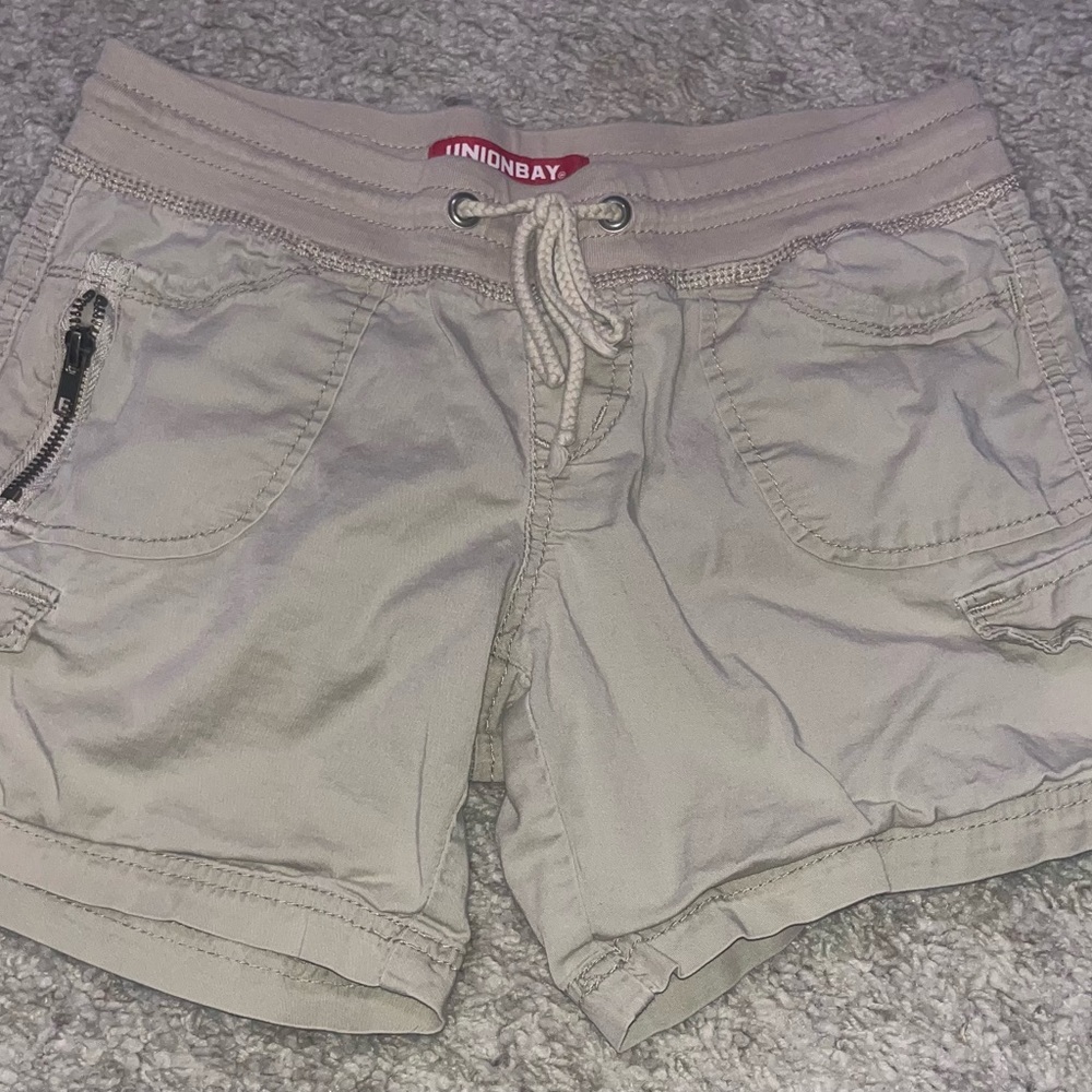 UNIONBAY Small Tan Low Waisted Shorts